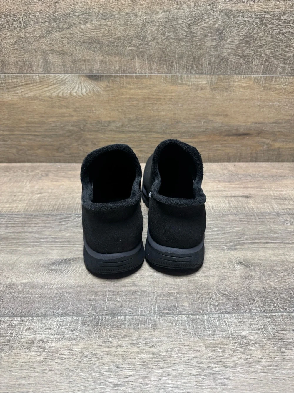Skechers Men's Black Slip-On Chukka Boots